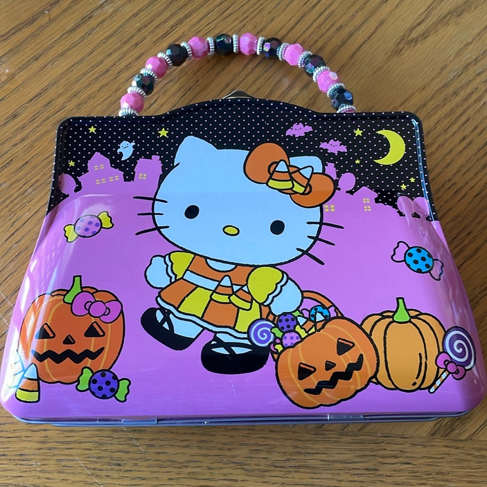 Hello Kitty Halloween Tin Purse